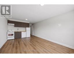 1958a Eglinton Avenue W, Toronto, ON M6E2J8 Photo 10