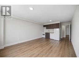 1958a Eglinton Avenue W, Toronto, ON M6E2J8 Photo 11