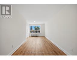 1958a Eglinton Avenue W, Toronto, ON M6E2J8 Photo 23