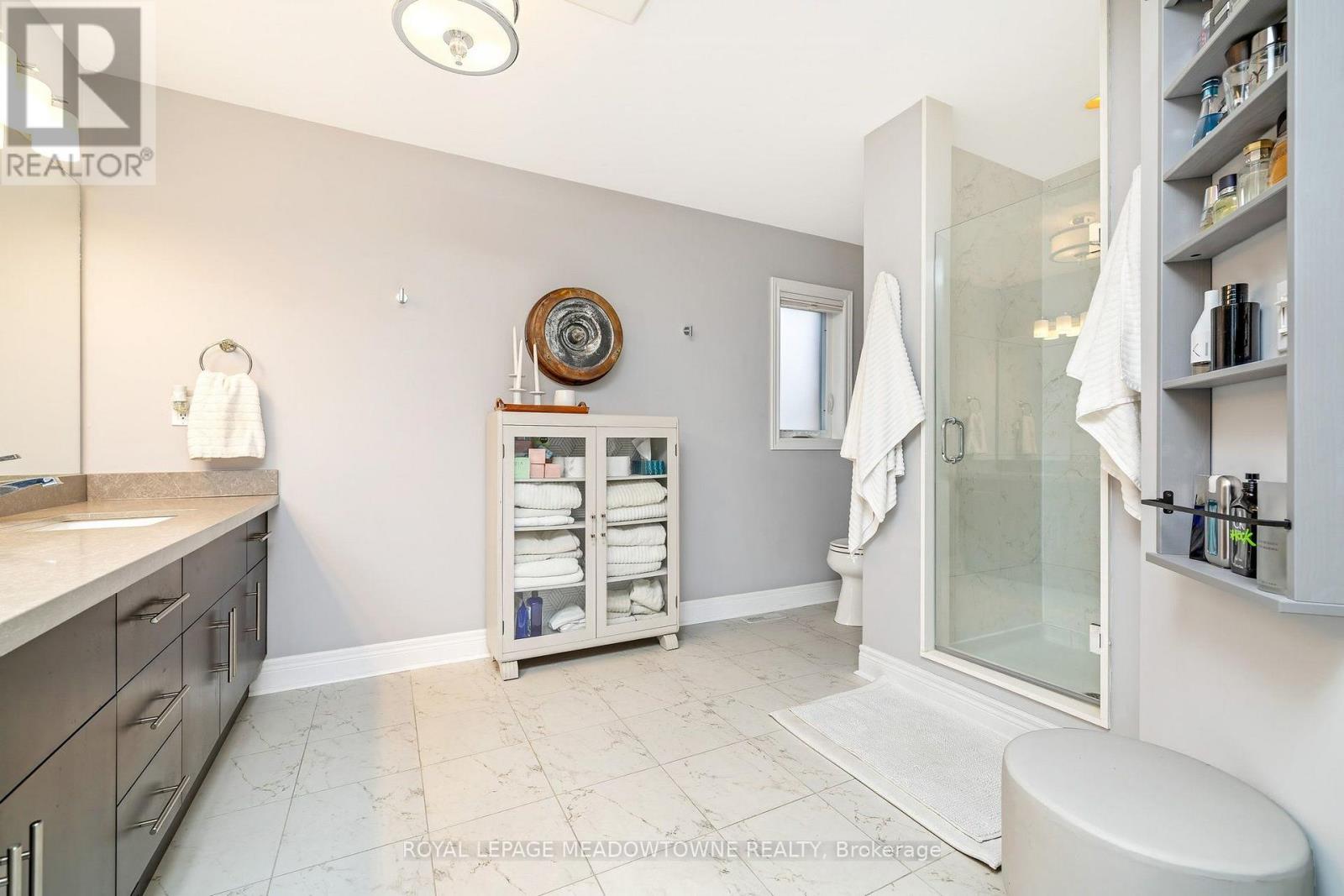 288 EATON STREET - Image 29