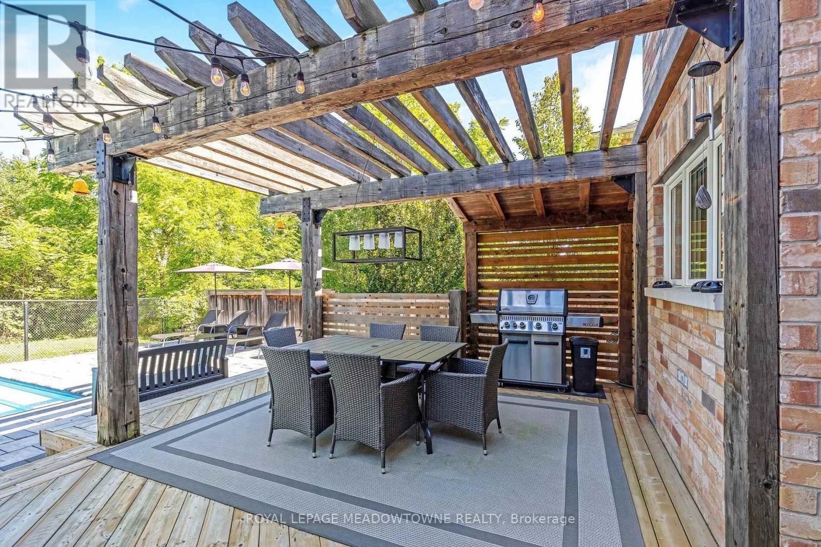 288 EATON STREET - Image 43