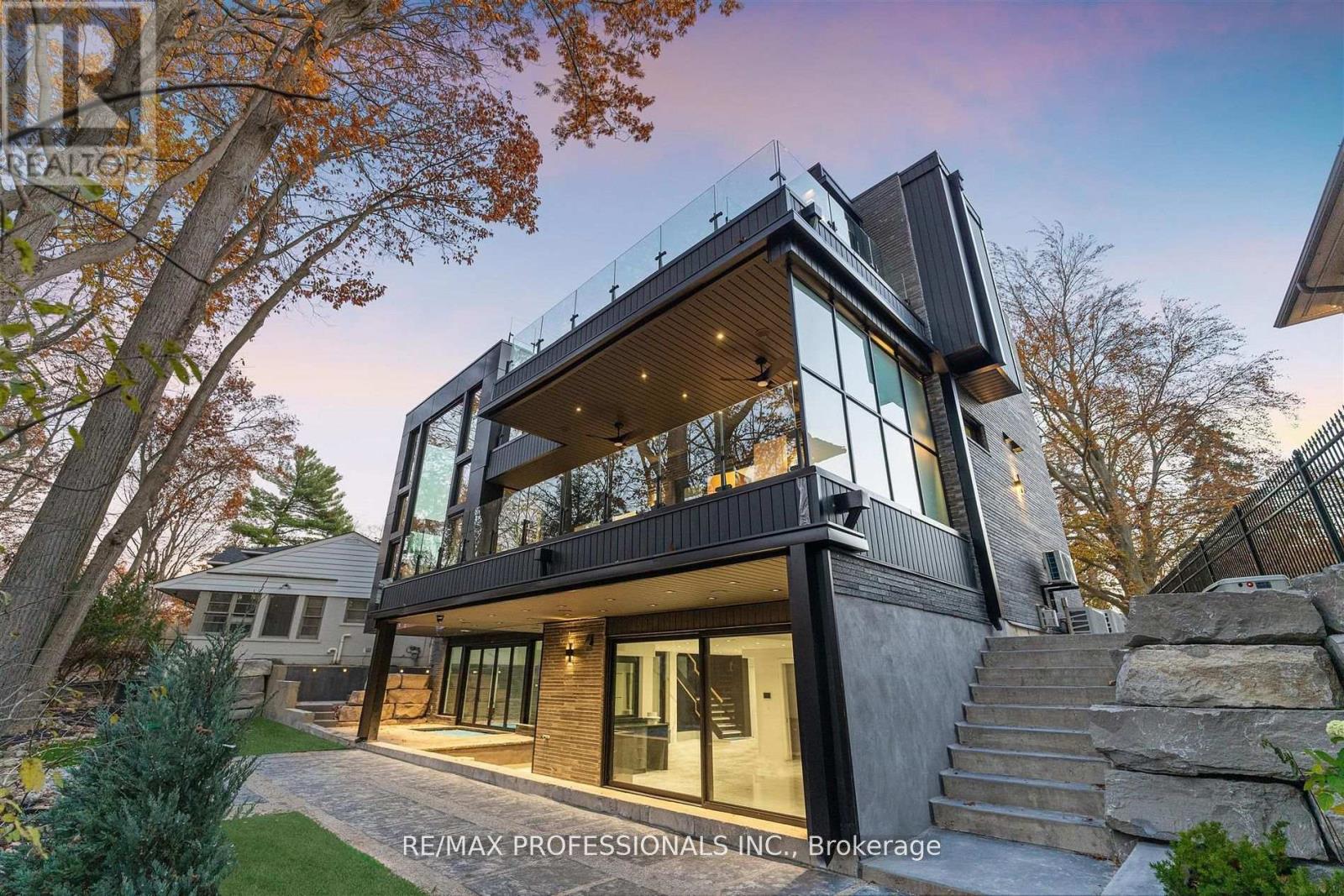 91 VALECREST DRIVE - 36