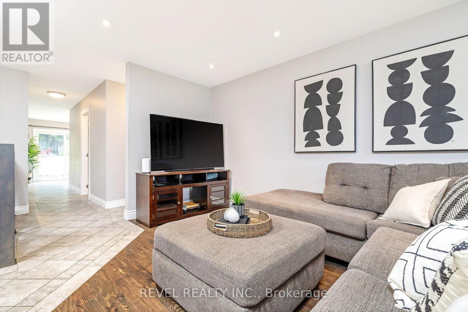 194 HAHN AVENUE - 13