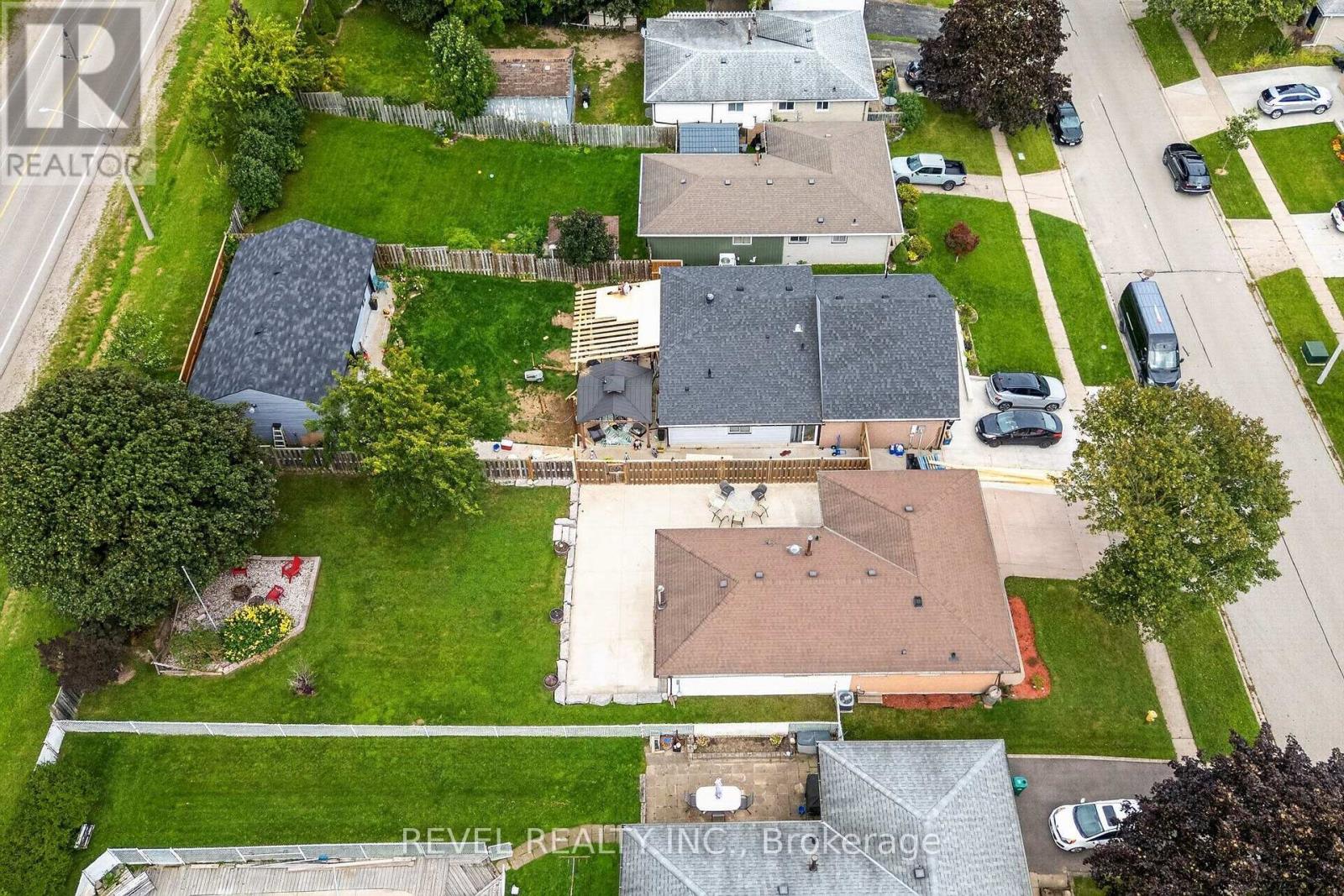 194 HAHN AVENUE - 34