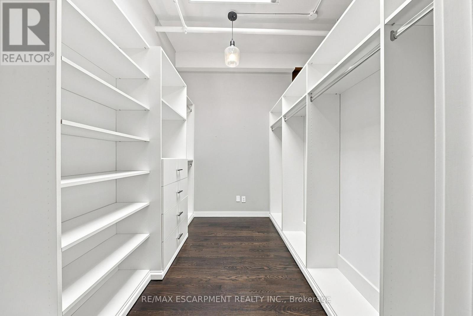 #PH16 200 STINSON STREET - 21