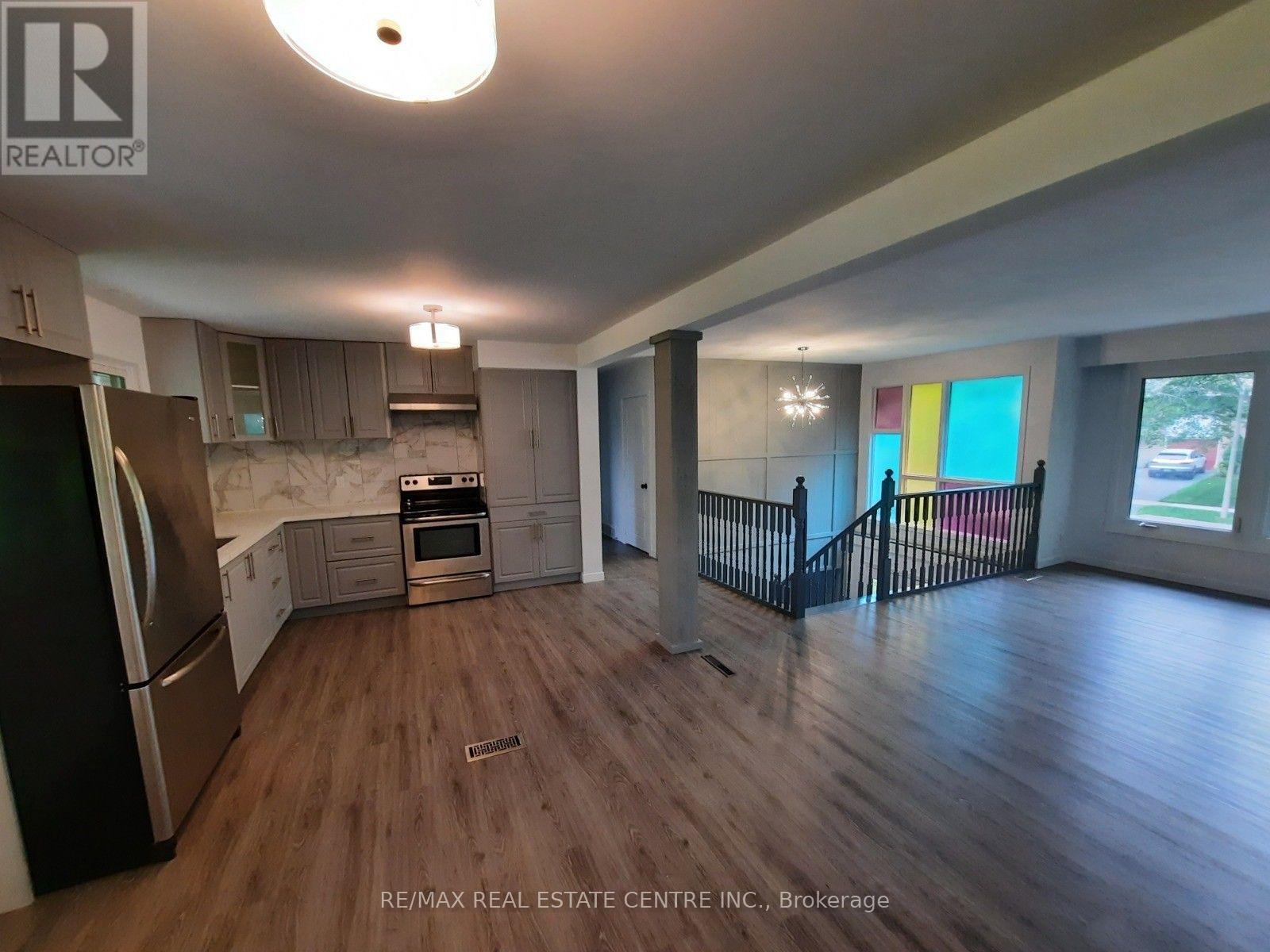 391 TAMARACK DRIVE - 4
