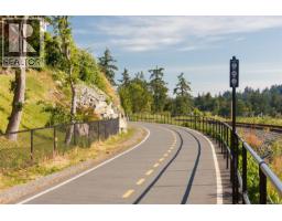 91 Raven Crt, View Royal, BC V9A7N6 Photo 38