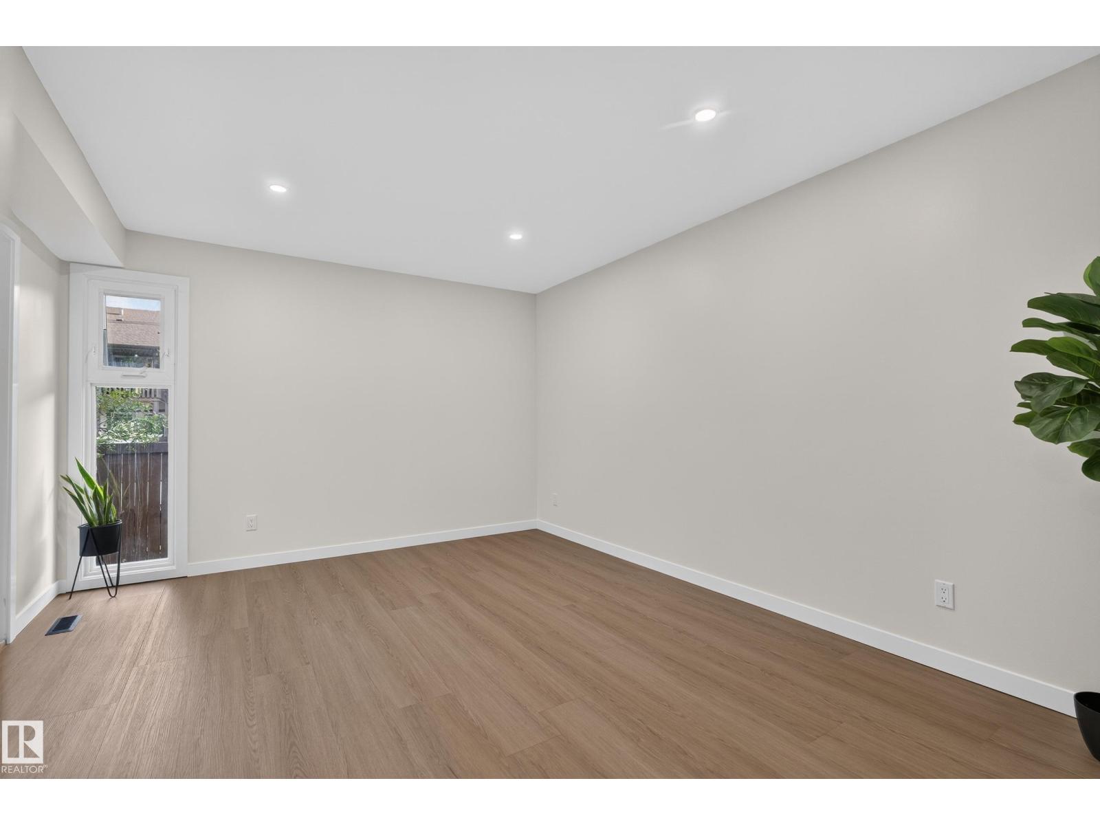 7117 180 ST NW - 10