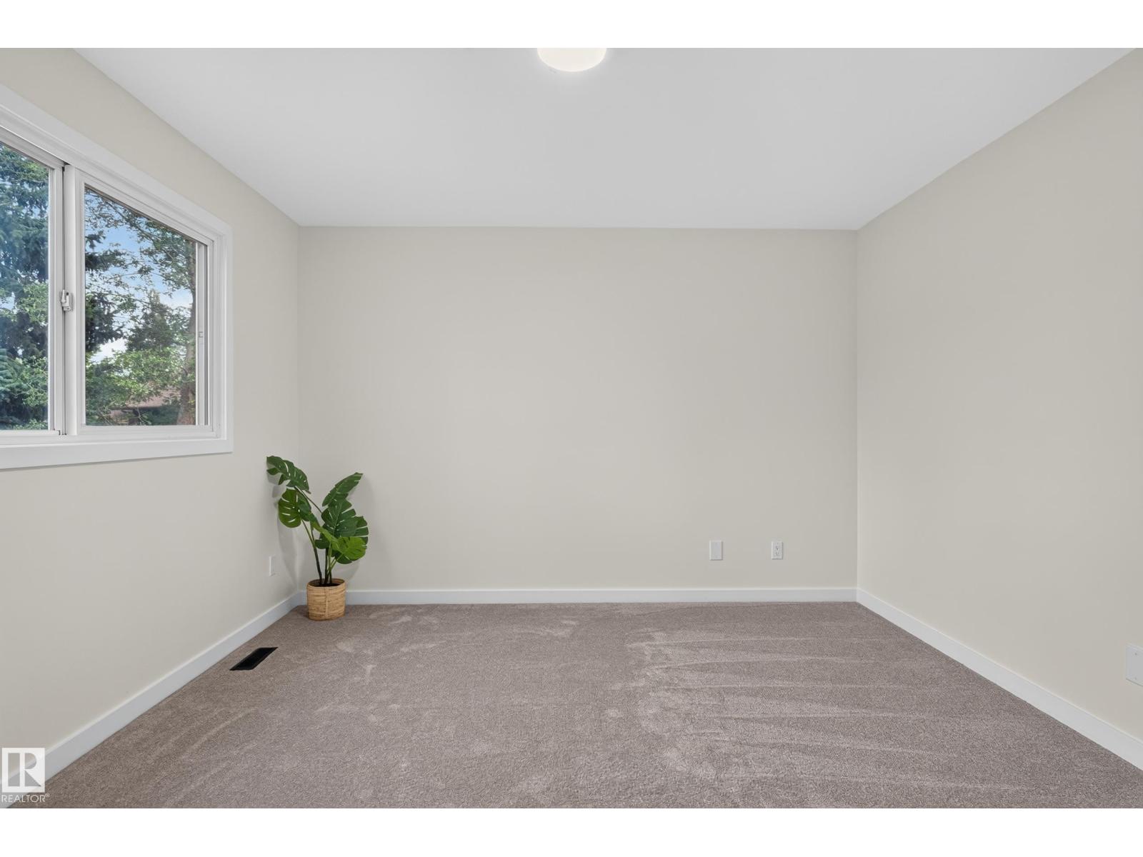 7117 180 ST NW - 27