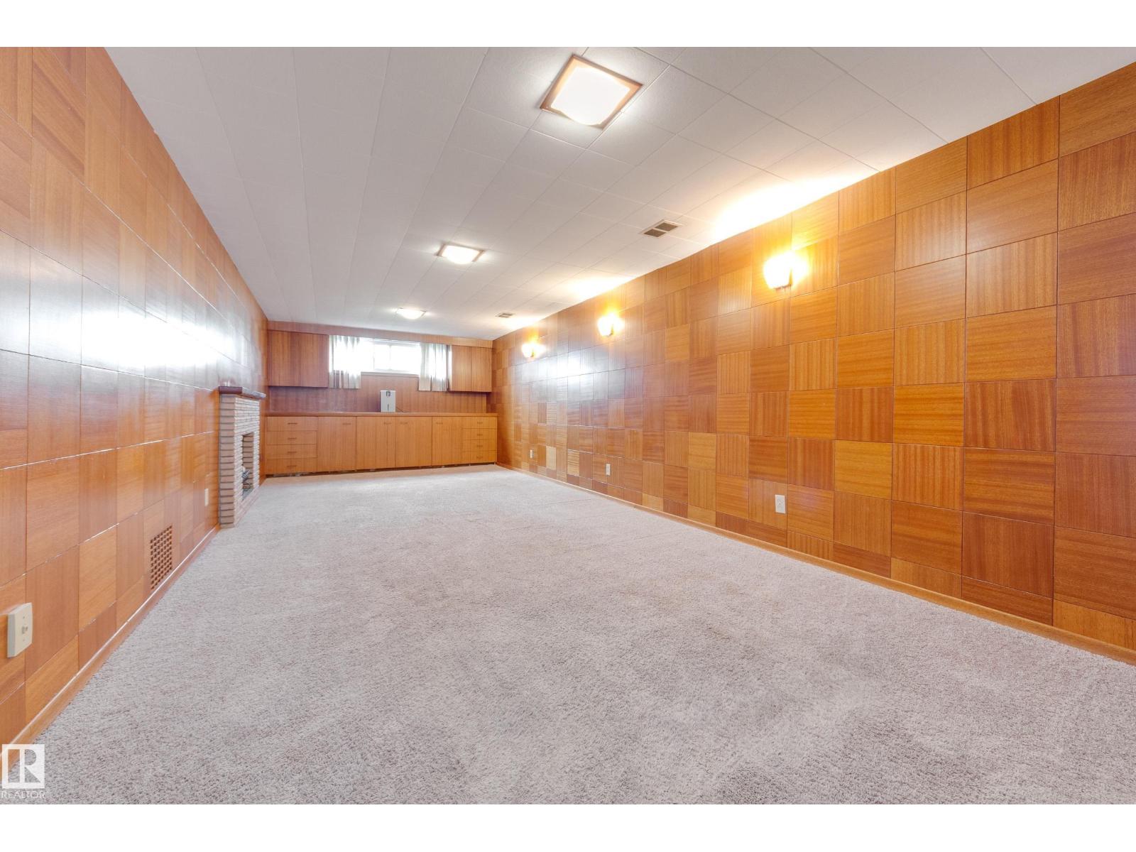 7312 82 ST NW - 22