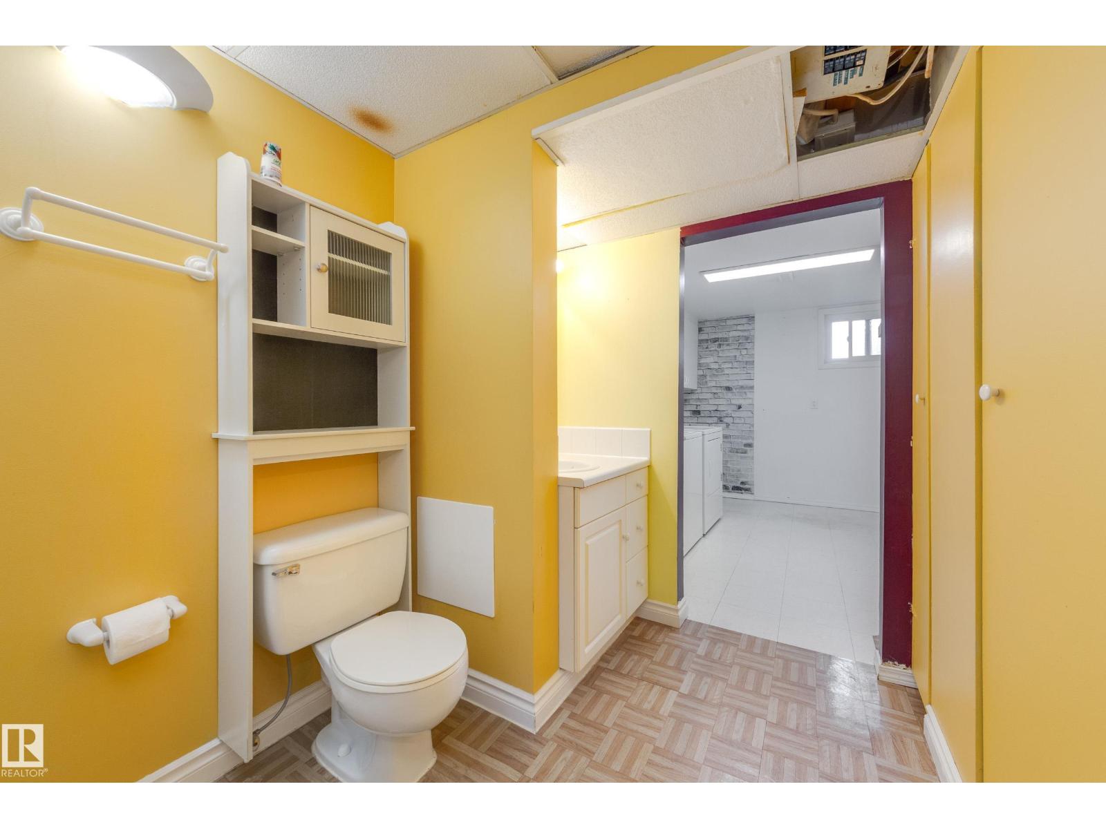 7312 82 ST NW - 26
