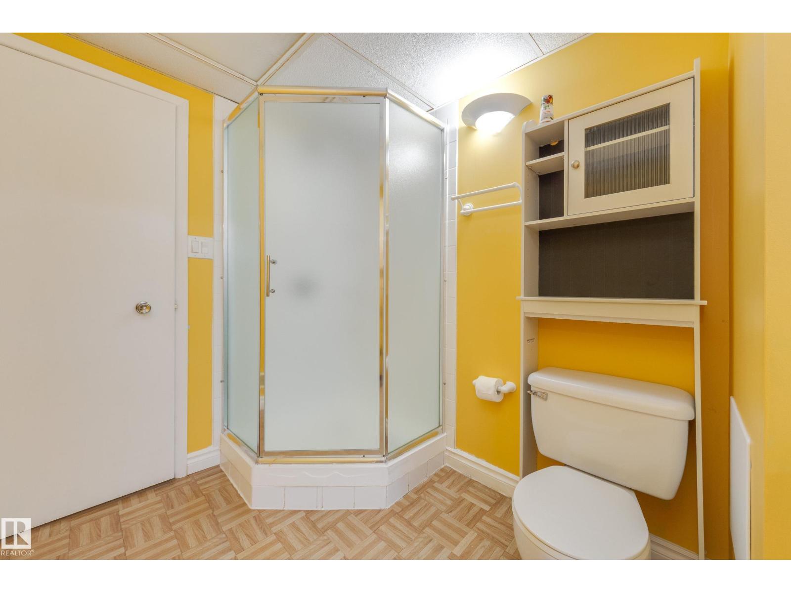 7312 82 ST NW - 27