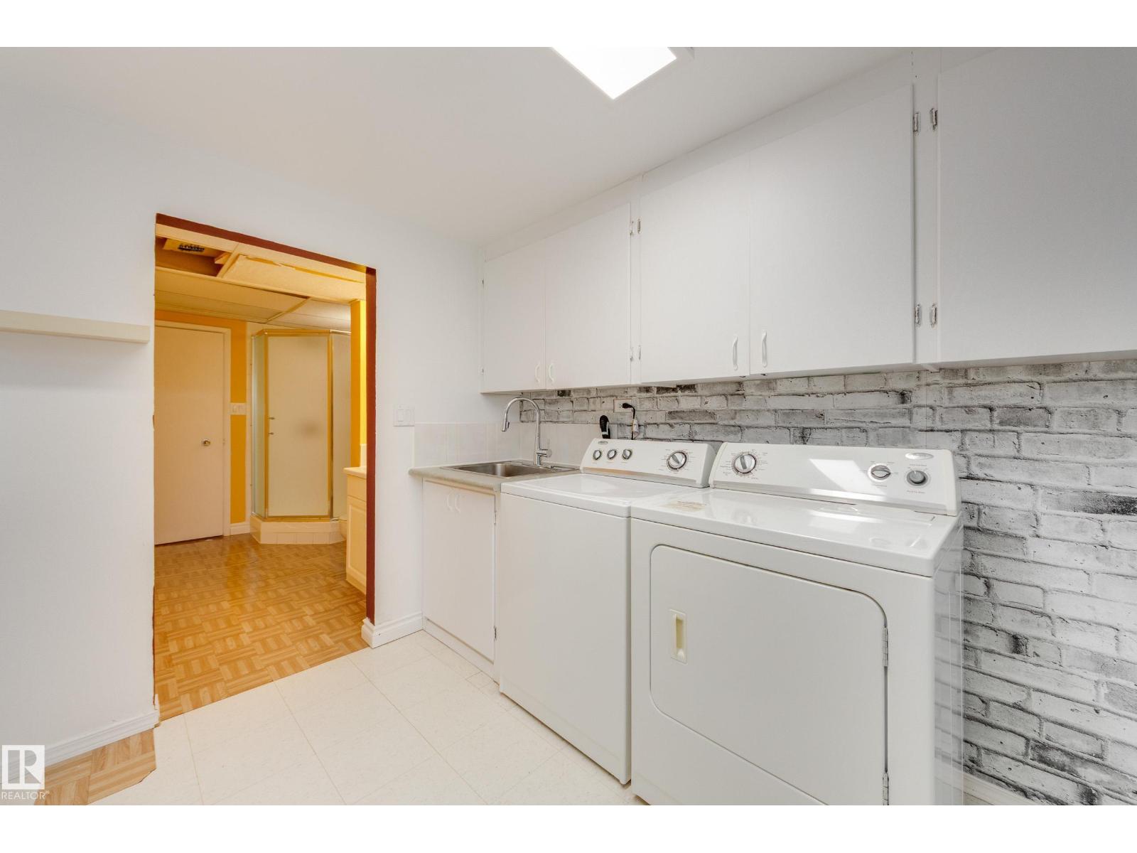 7312 82 ST NW - 28