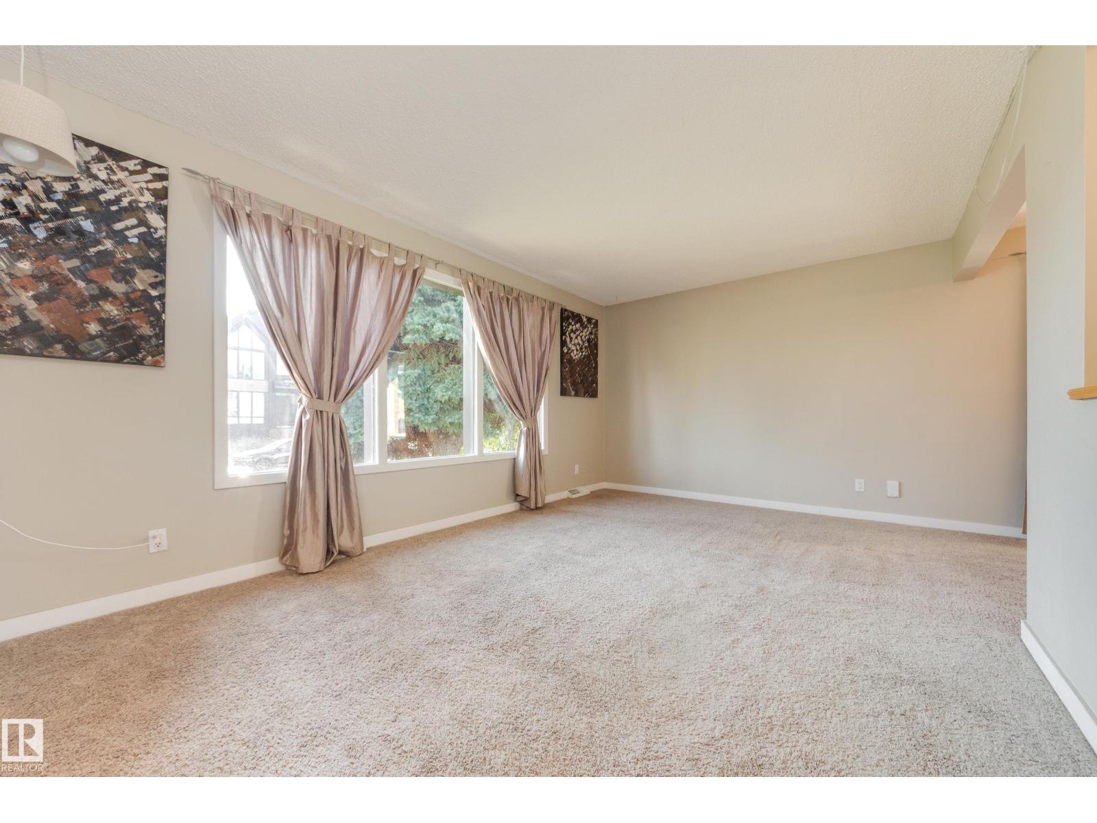 7312 82 ST NW - 5