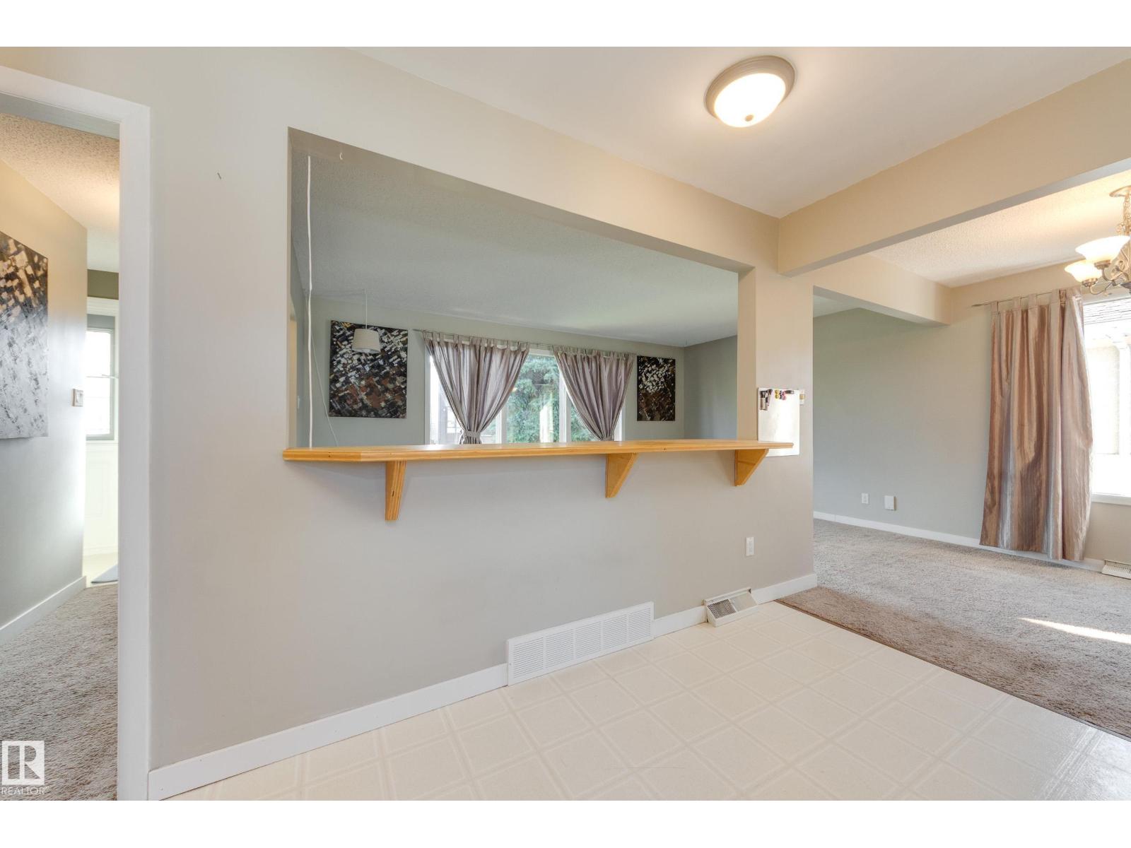 7312 82 ST NW - 9