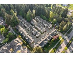 24 2925 King George Boulevard, Surrey, BC V4P1B8 Photo 39