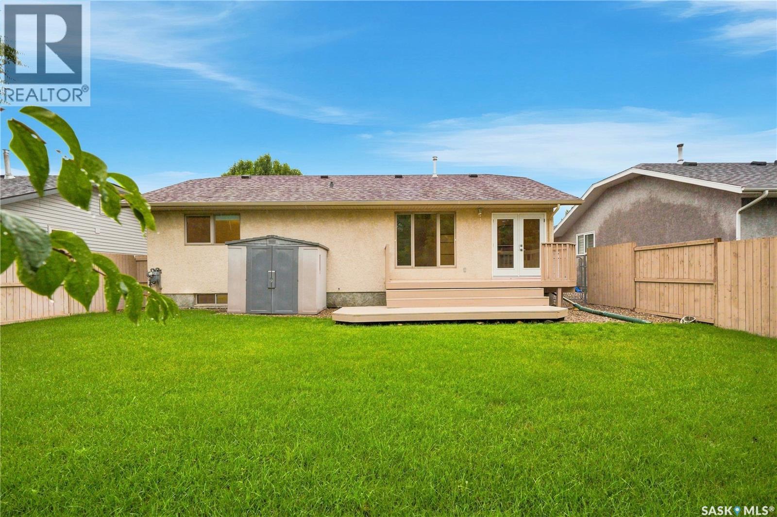 323 Garvie ROAD - 46