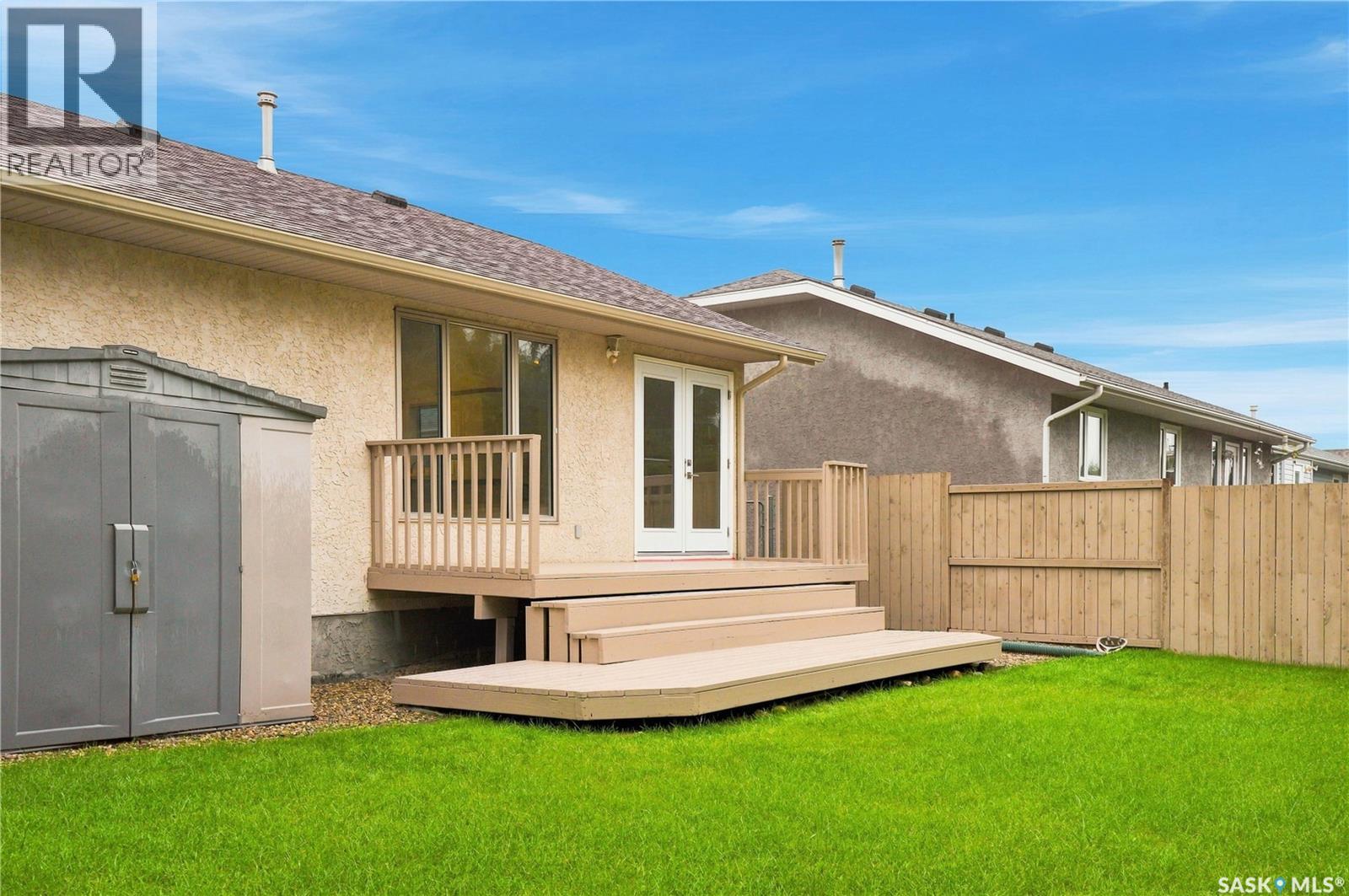 323 Garvie ROAD - 48