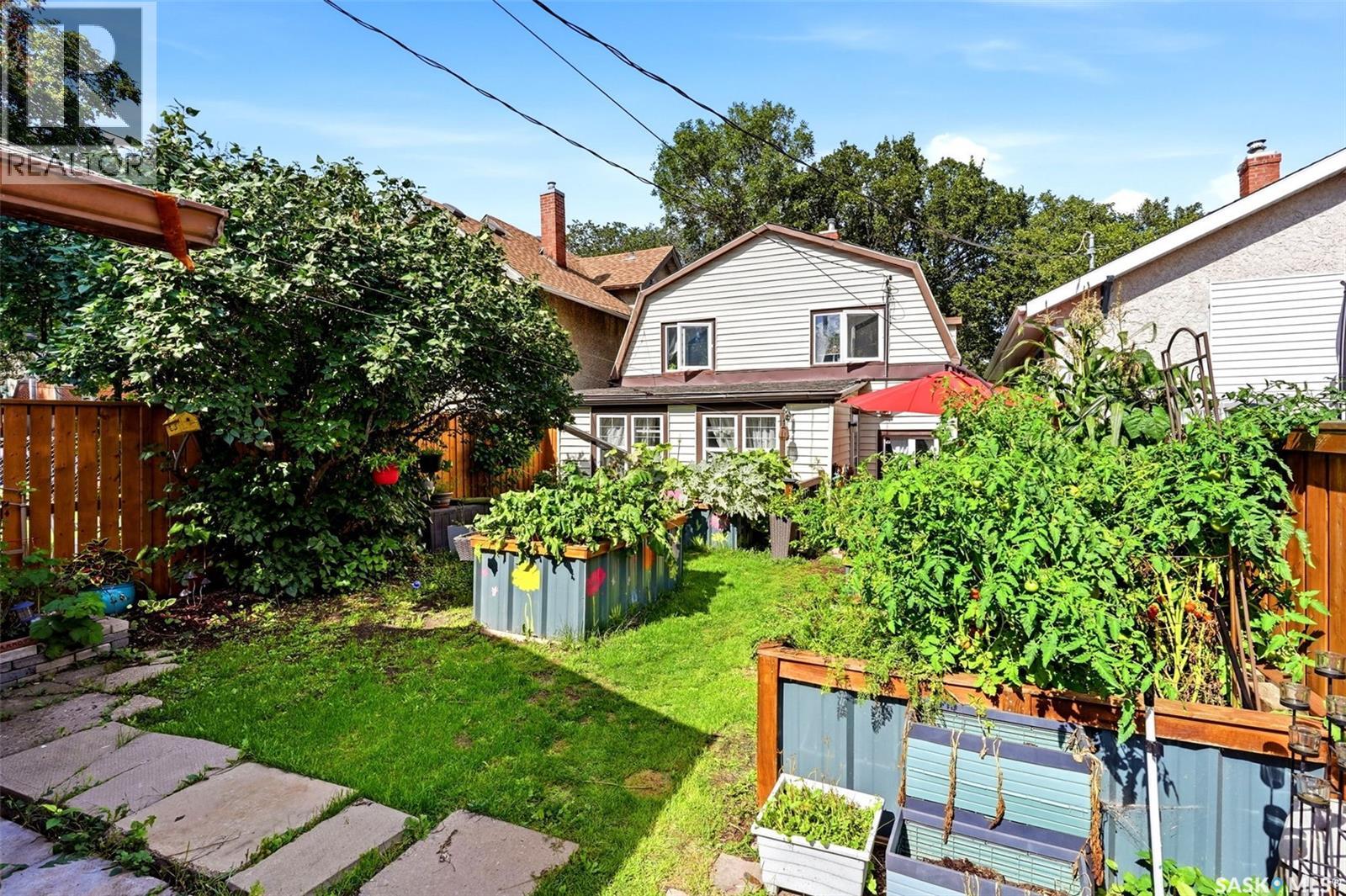 3719 Victoria AVENUE - 31