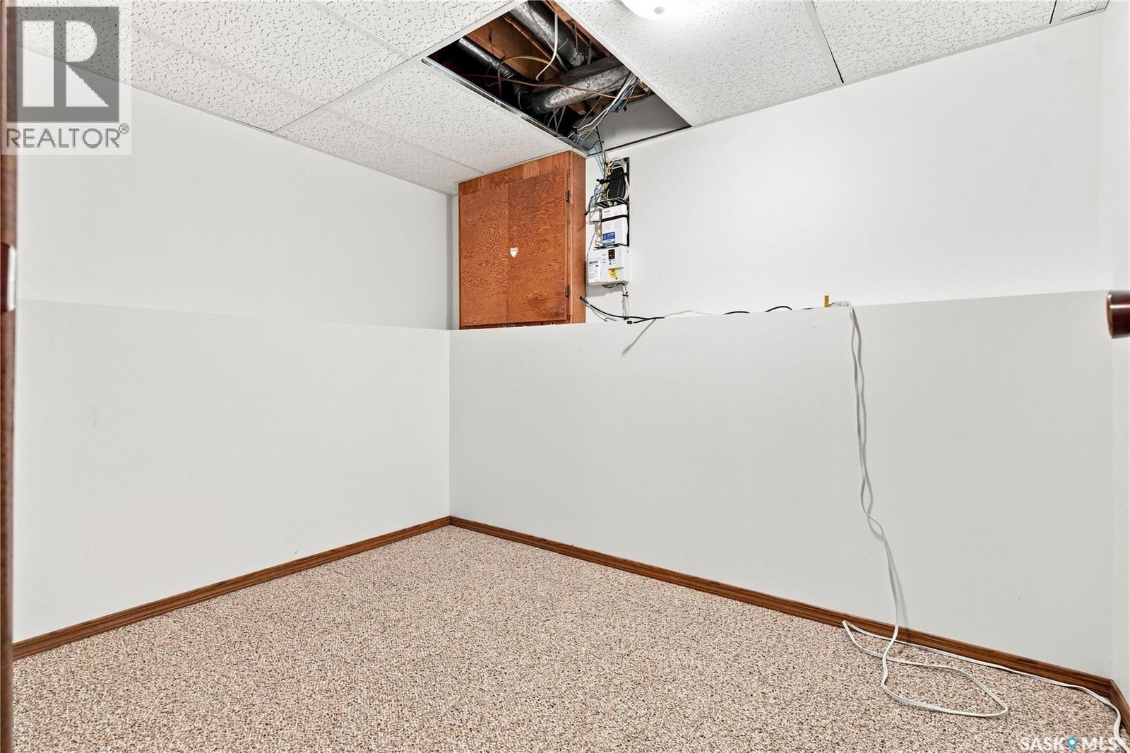 2 Carrothers COURT, Saskatoon — photo 33