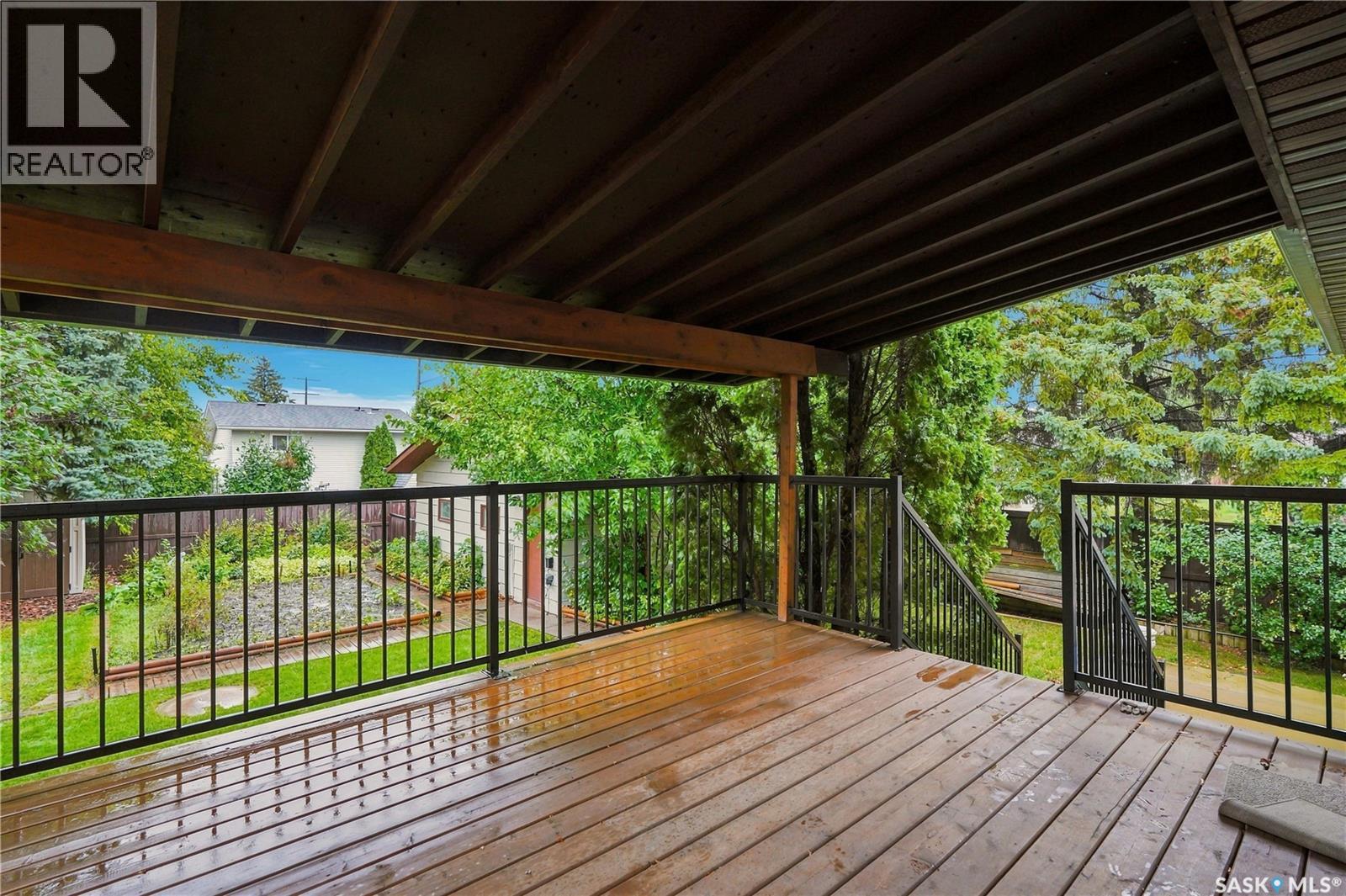 2 Carrothers COURT, Saskatoon — photo 35