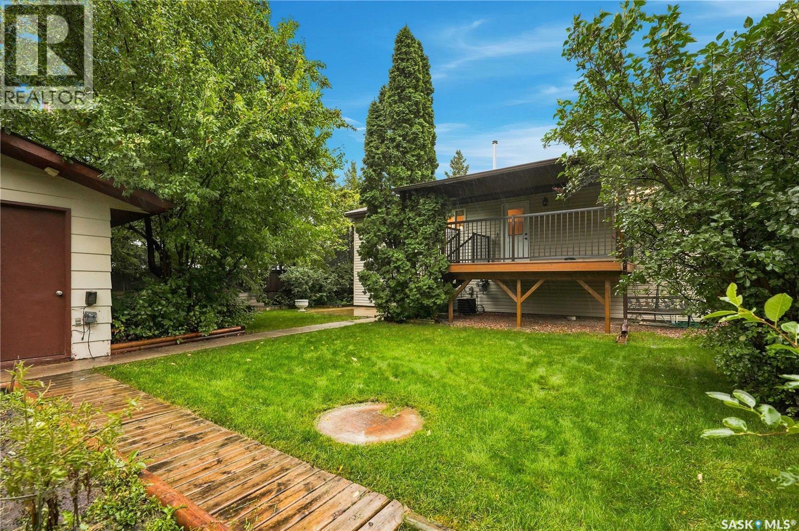 2 Carrothers COURT - 42