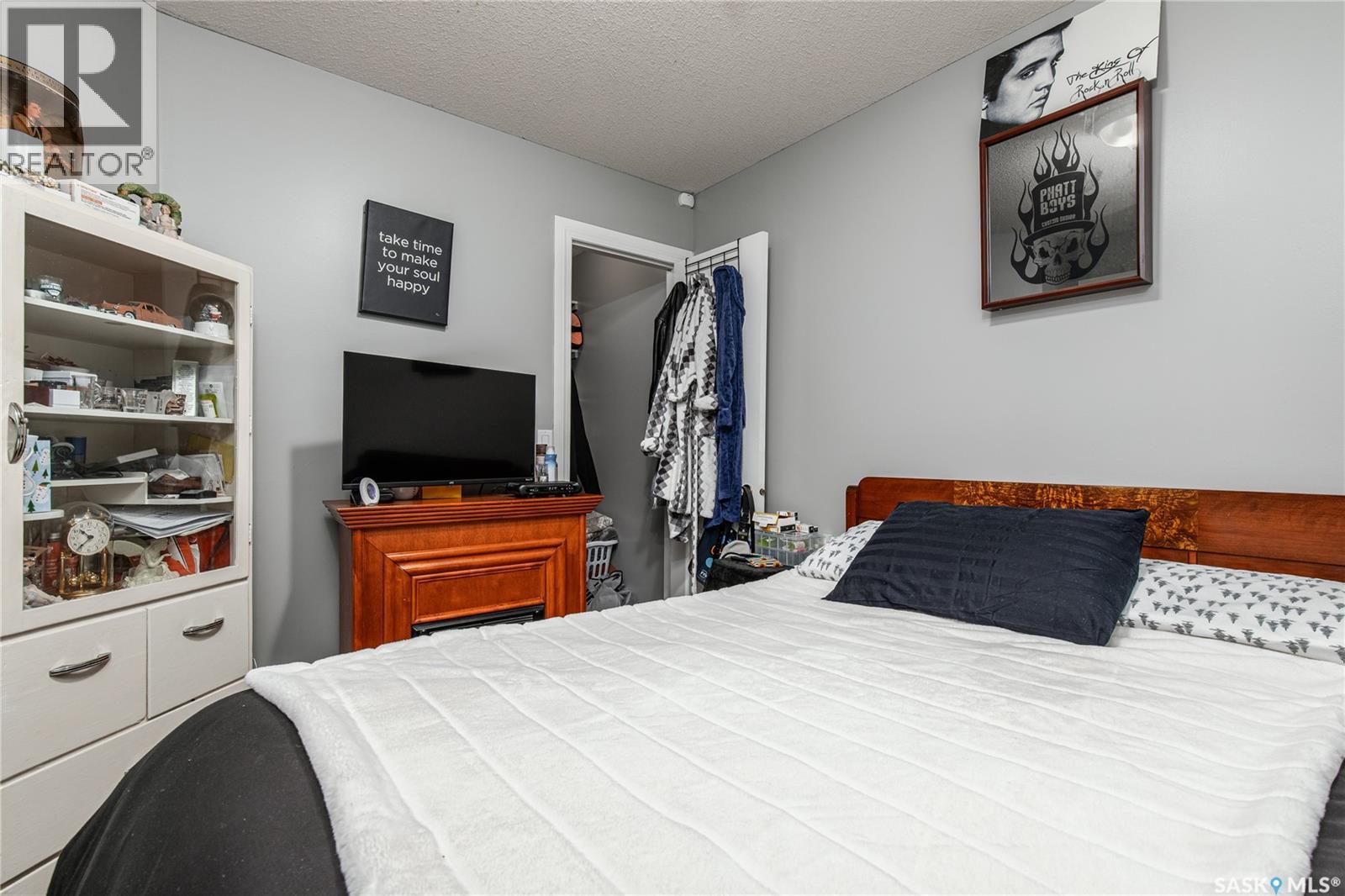 #3133 TRUESDALE DRIVE - 30