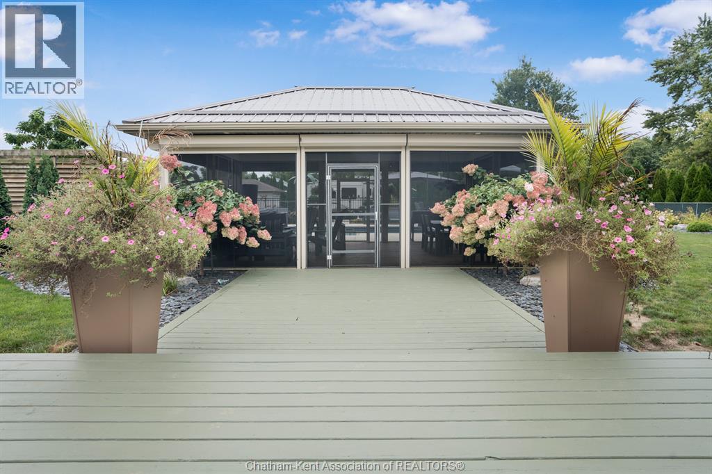 22 Wellington STREET - Image 30