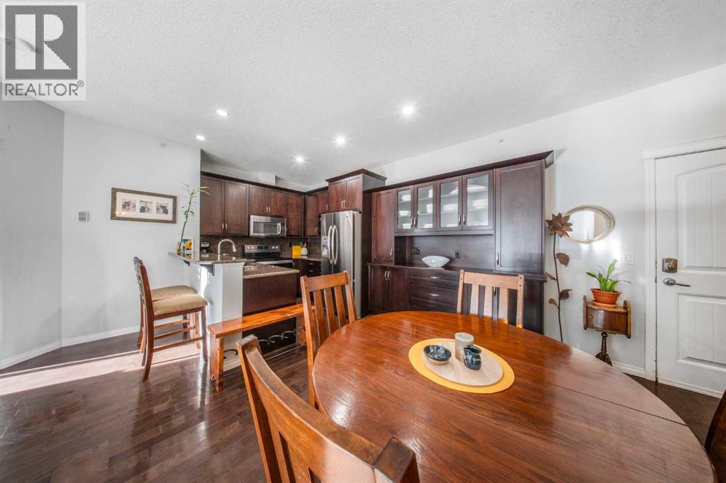 #4408 31 Country Village Manor NE - 9