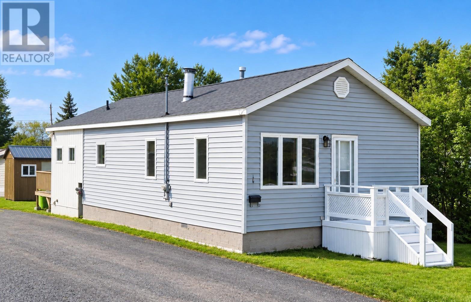 161 Churchill AVE, Sault Ste. Marie — photo 1