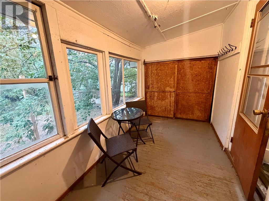 270 Leslie Street - 13