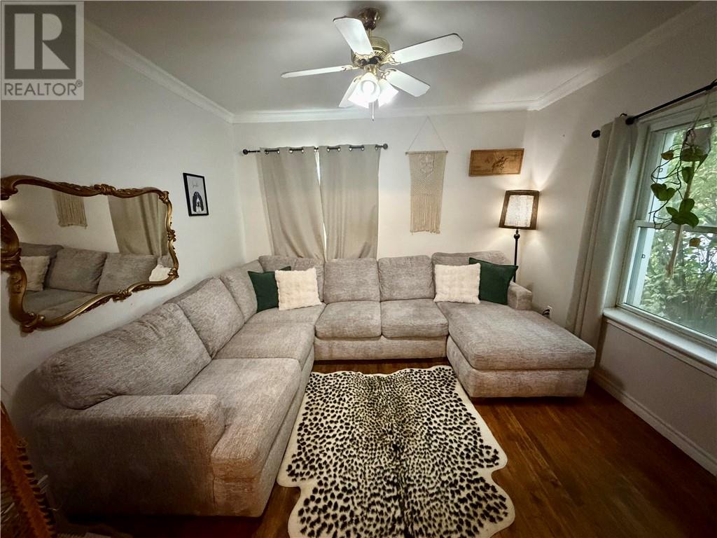 270 Leslie Street - Image 21