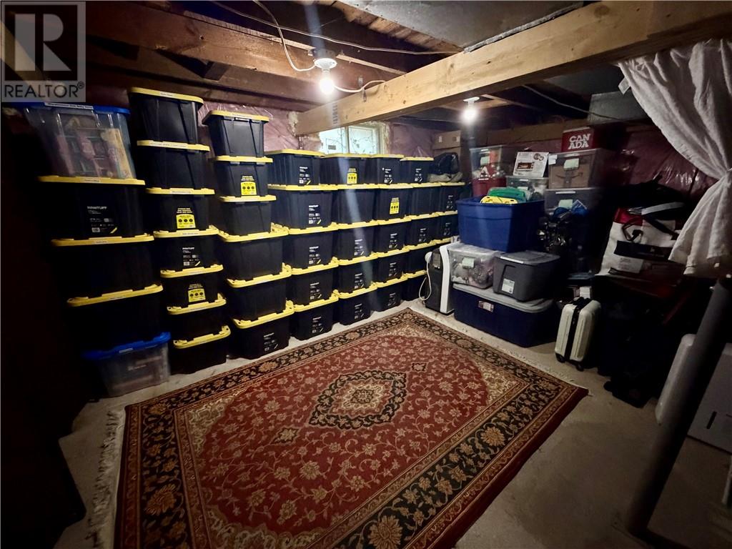 270 Leslie Street - 32