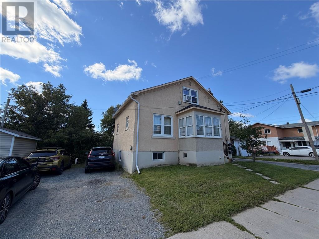 373 Isabel Street - 1