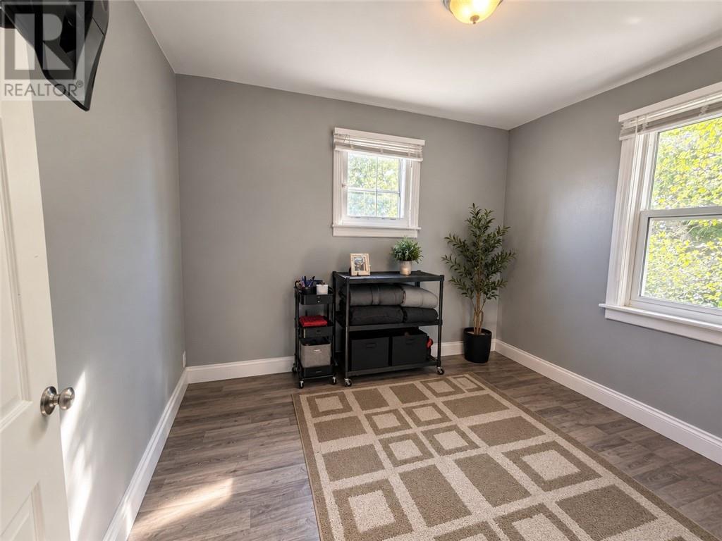 373 Isabel Street - 17