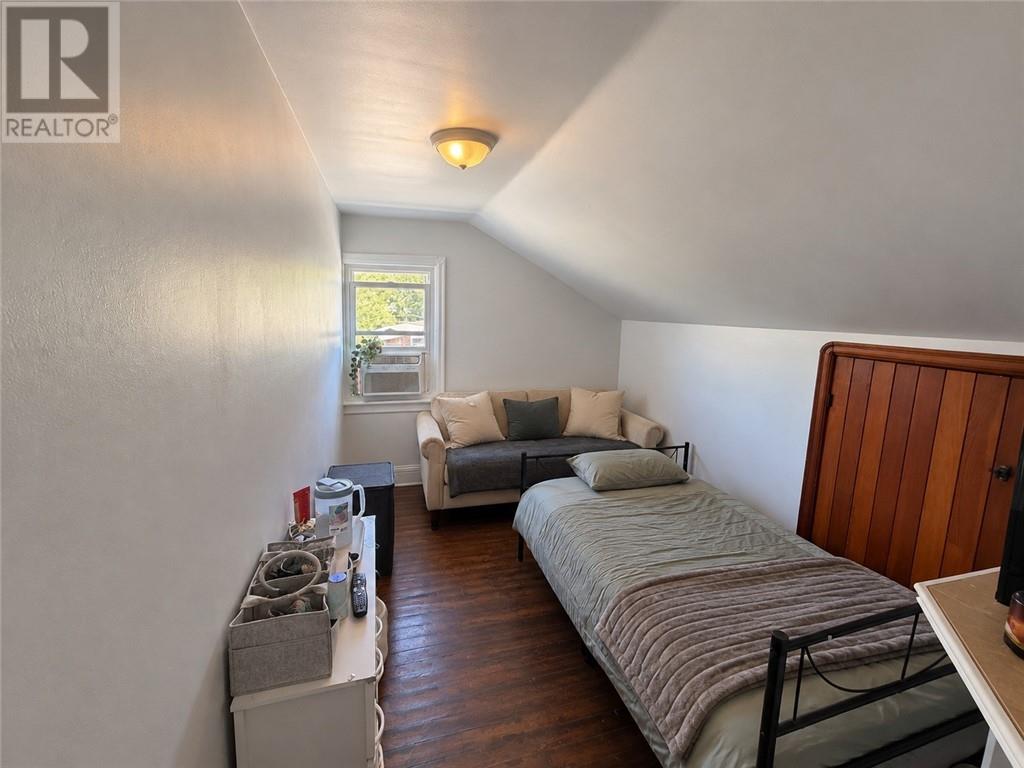 373 Isabel Street - 23