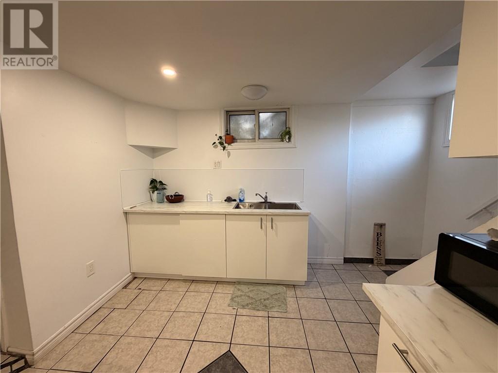 373 Isabel Street - Image 8