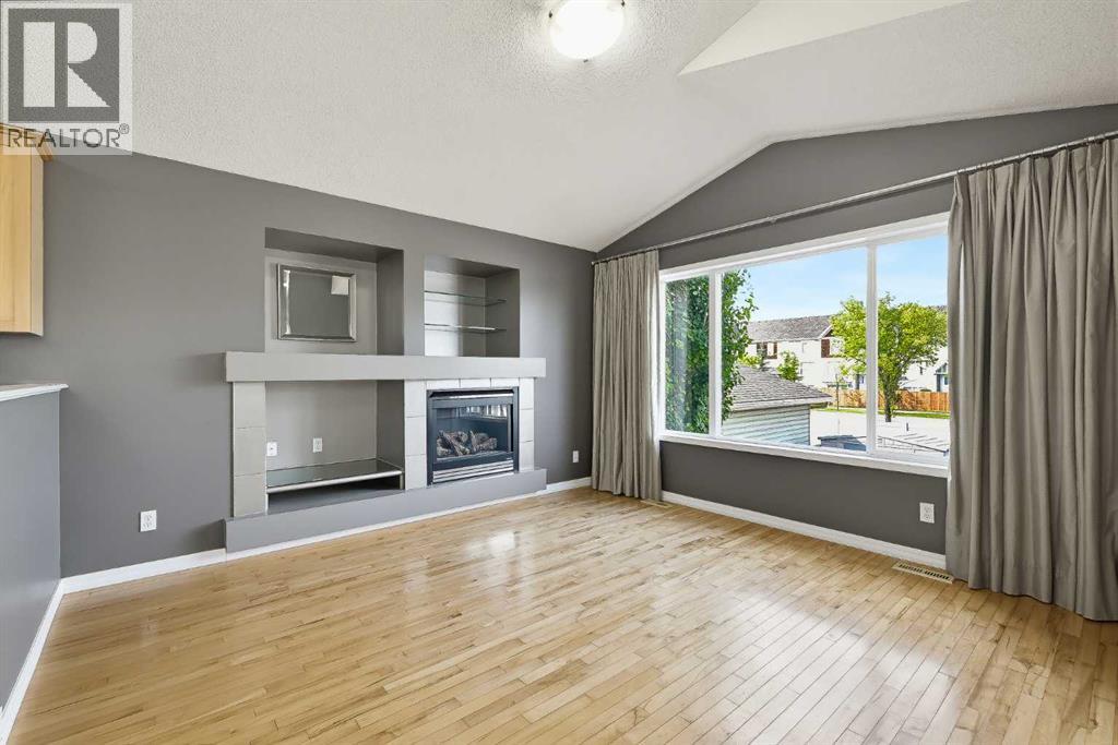 64 Copperfield Rise SE - 13