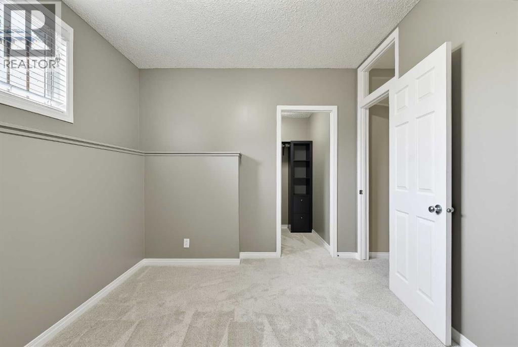 64 Copperfield Rise SE - 31