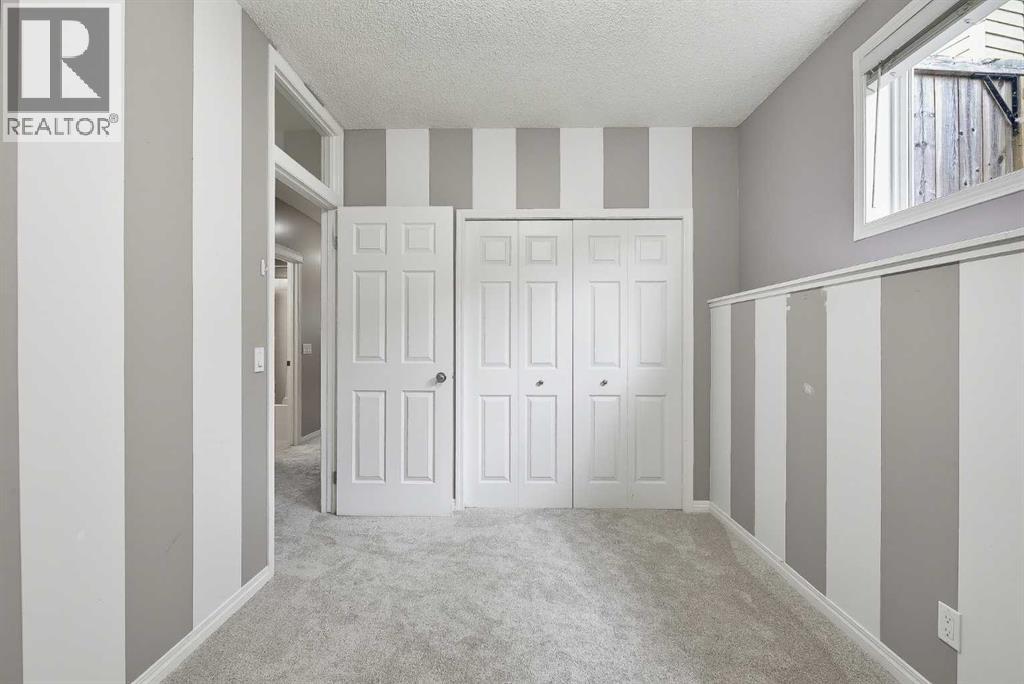 64 Copperfield Rise SE - 34