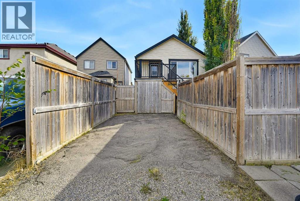 64 Copperfield Rise SE - 44