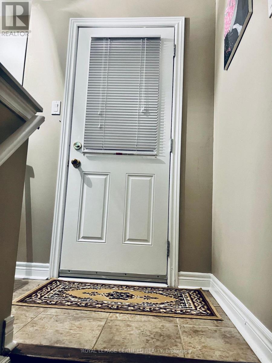 BSMT - 31 EVERINGHAM CIRCLE, Brampton (Sandringham-Wellington) — photo 3