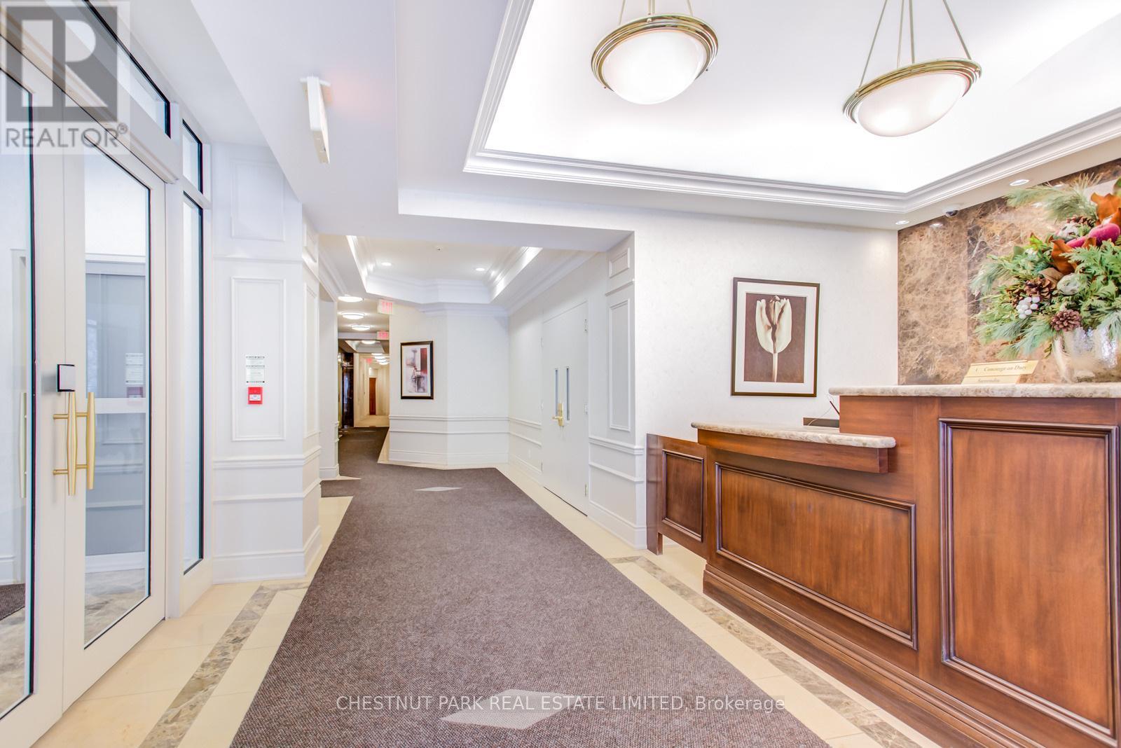 #901 55 DELISLE AVENUE - 38