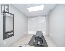 C1 & C3 - 800 Sheppard Avenue W, Toronto, ON M3H6B4 Photo 11