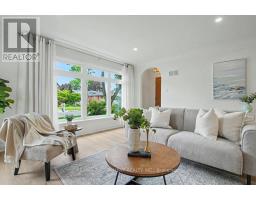 Living room - 72 Mountain Park Avenue, Hamilton, ON L9A1A3 Photo 8