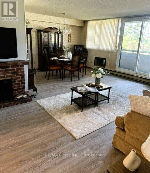 102 - 120 ELGIN STREET W, Oshawa (O'Neill) — photo 4