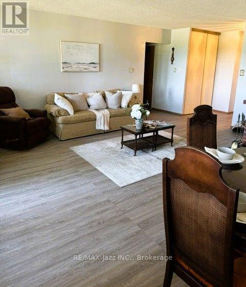 102 - 120 ELGIN STREET W, Oshawa (O'Neill) — photo 6
