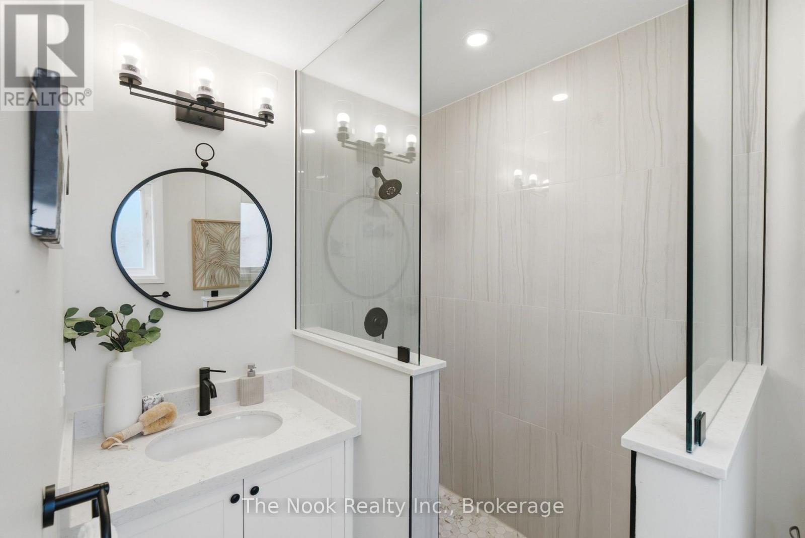1633 ERINDALE CRESCENT - Image 18