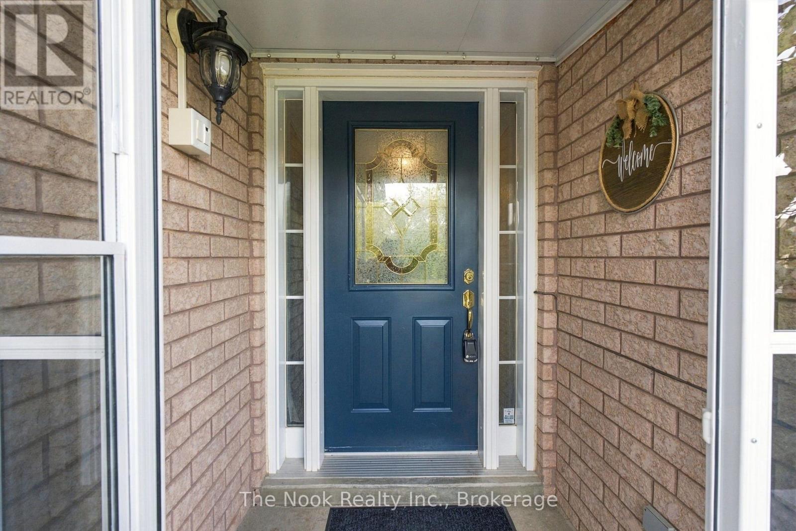 1633 ERINDALE CRESCENT - Image 4