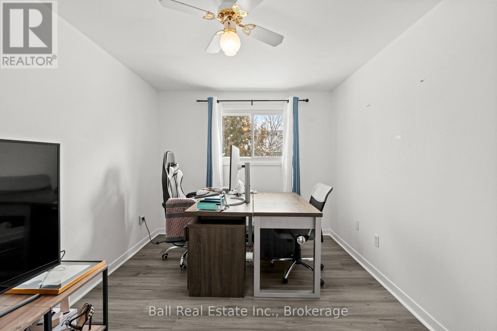 2048 WALKER AVENUE - Image 24